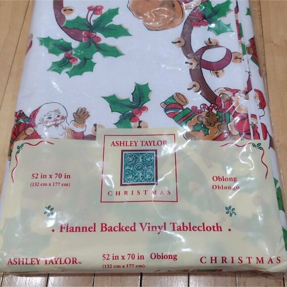 Vintage Ashley Taylor Flannel Backed Vinyl Tablecloth Oblong 52 X 70 Santa Holly - Picture 3 of 5